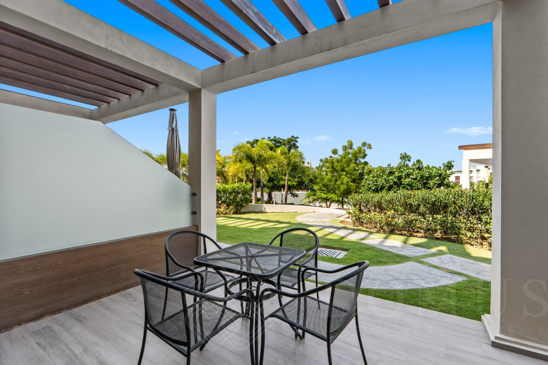 Image gallery of Quadrant Tower 2000, unit 2102