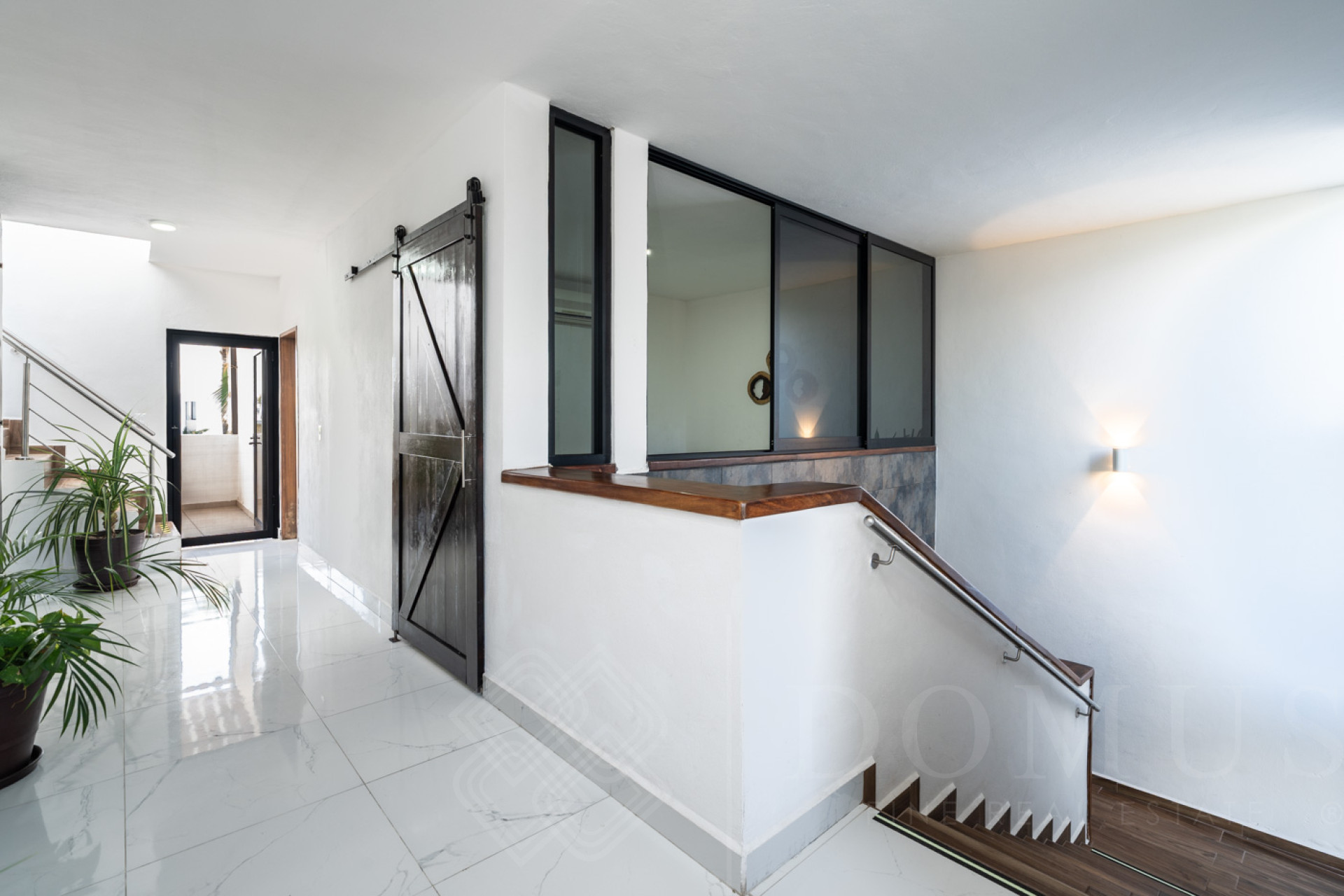 Galeria de Casa #65, Brisa del Amanecer, Tamaran