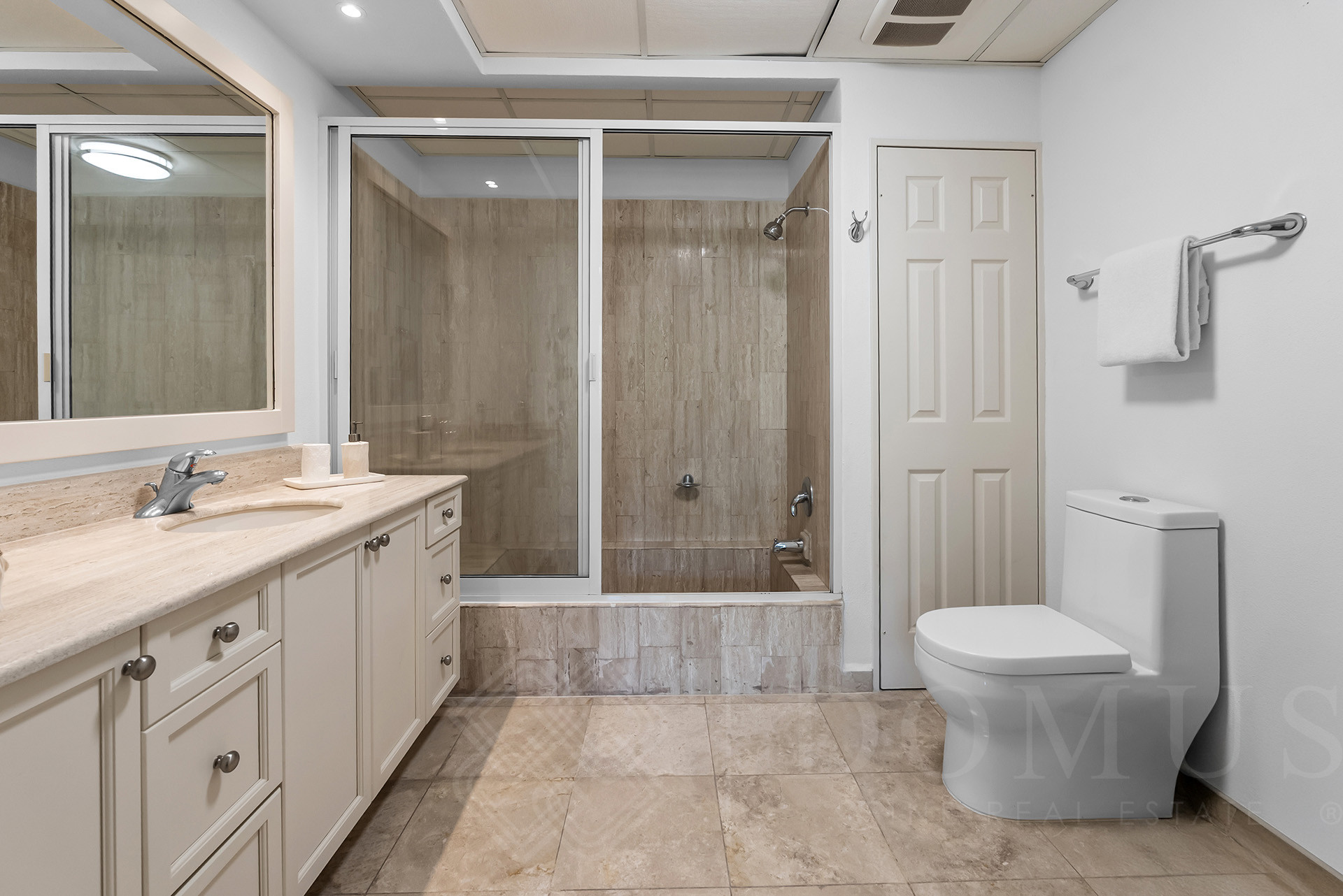 Image gallery of Condominium #3403, Playa Royale