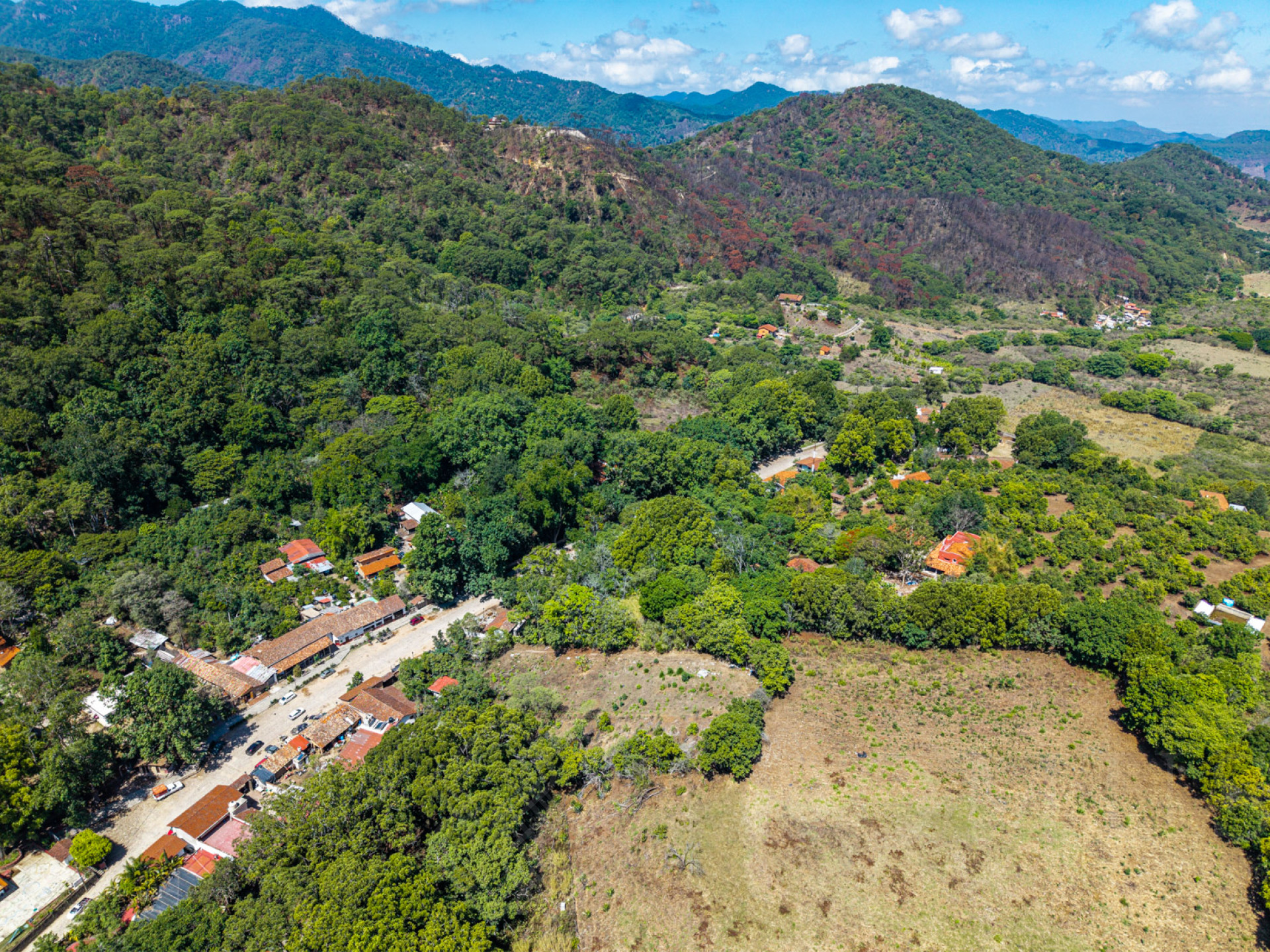 Galeria de Lote #2 - Cabañas San Sebastían del Oeste