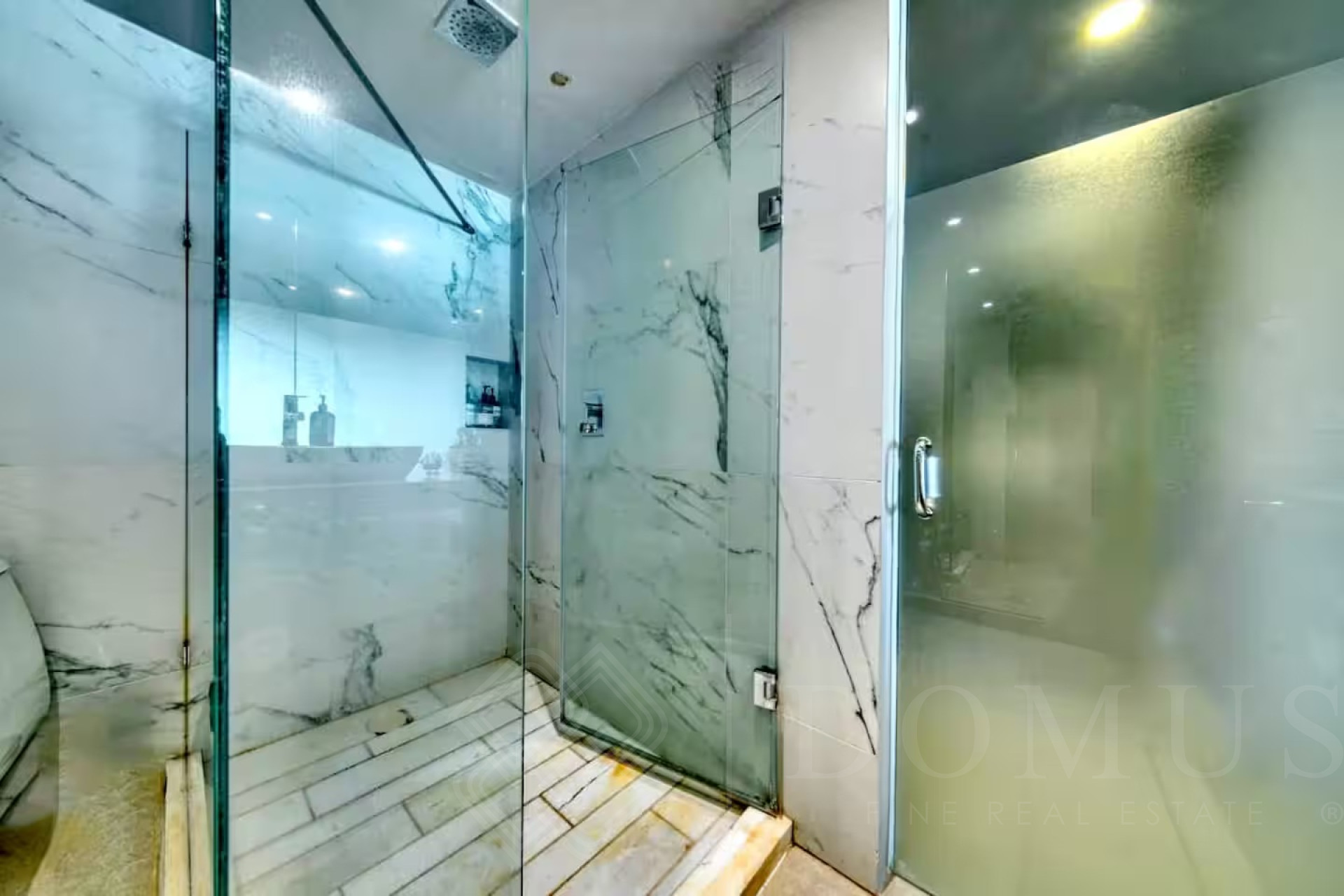 Image gallery of Harbor 171 Torre Sur #2008A