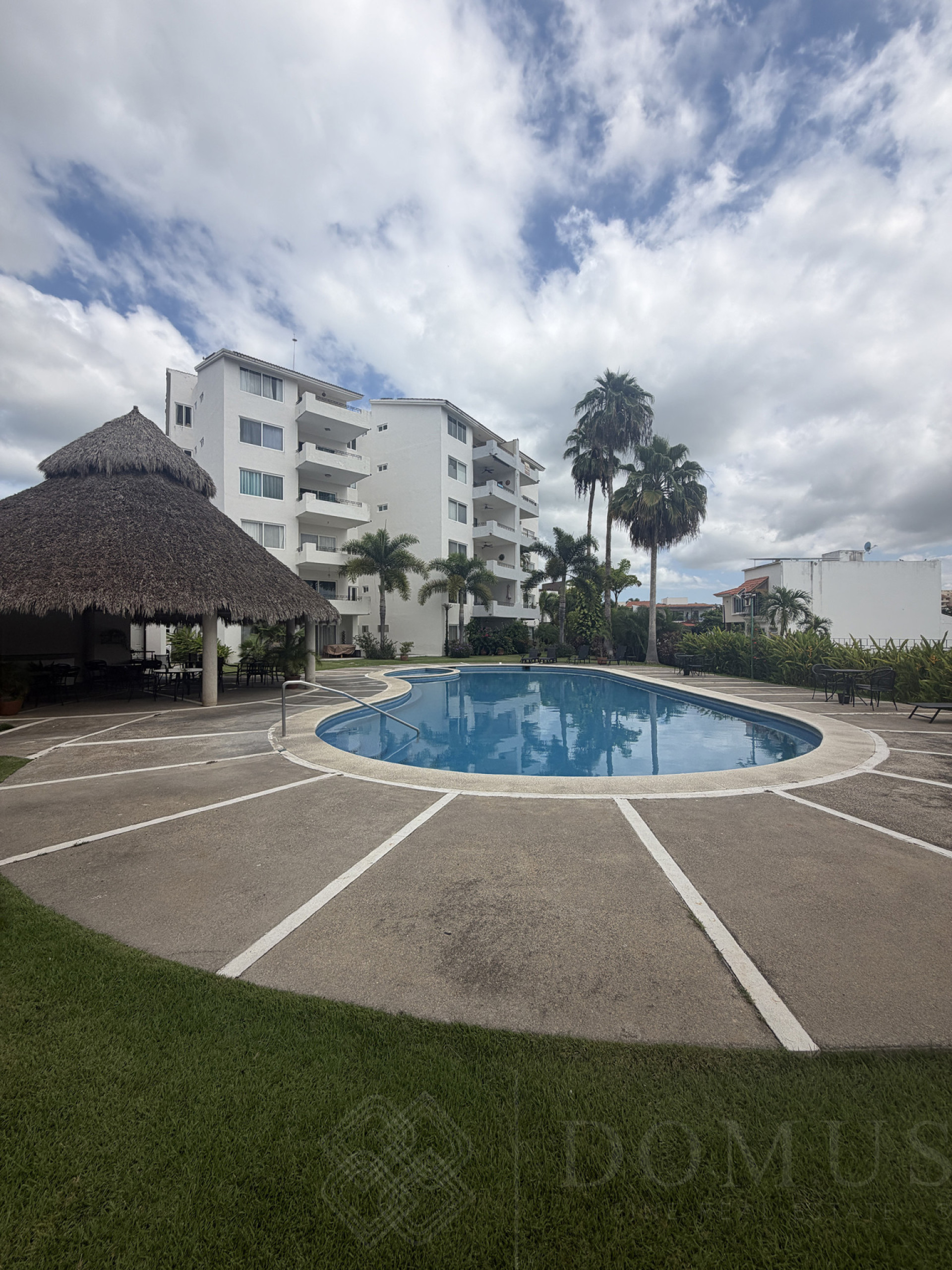 Galeria de Gardenias #504, Flamingos Residencial