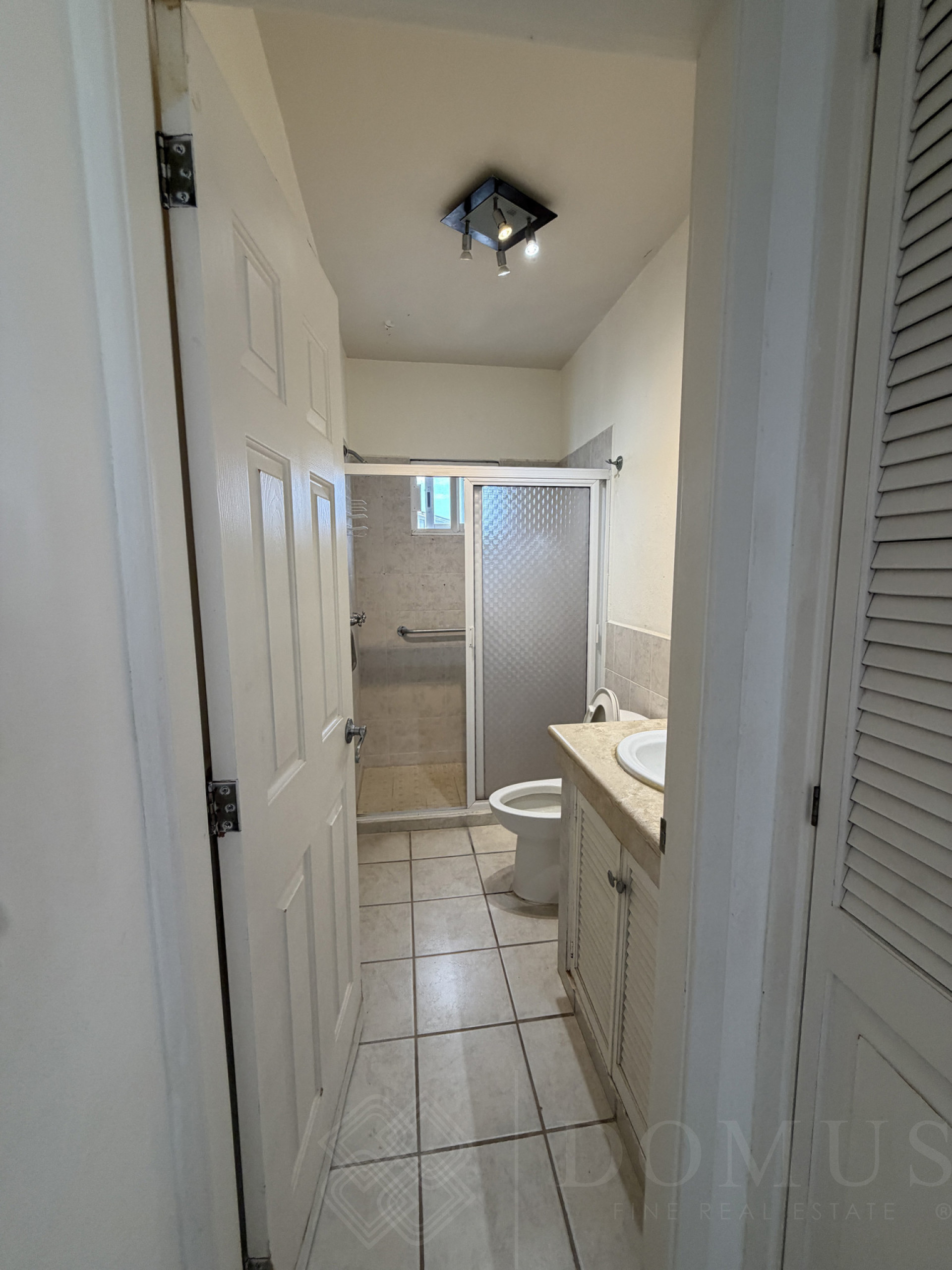 Galeria de Gardenias #504, Flamingos Residencial