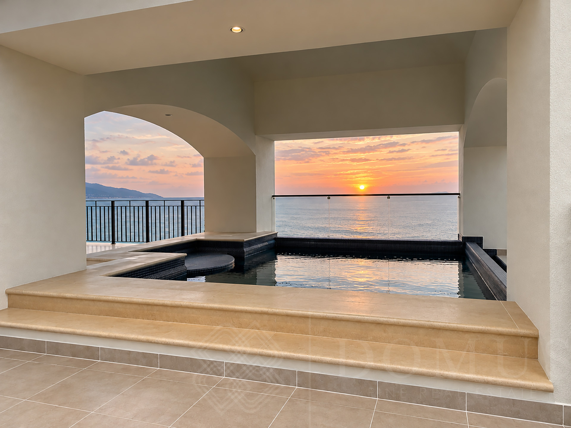 Galeria de The Corner Penthouse – Grand Venetian Puerto Vallarta