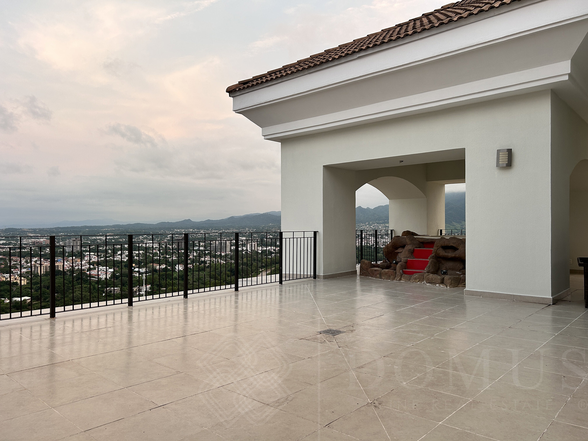 Galeria de The Corner Penthouse – Grand Venetian Puerto Vallarta