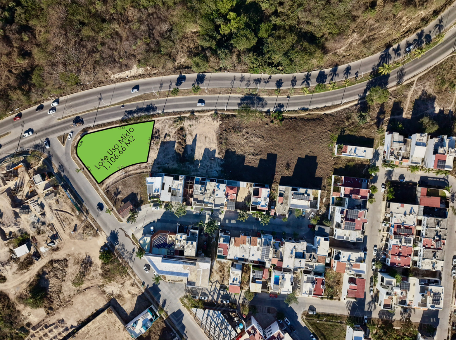 Image gallery of Mixed-use lot section "A" on Av. Los Poetas