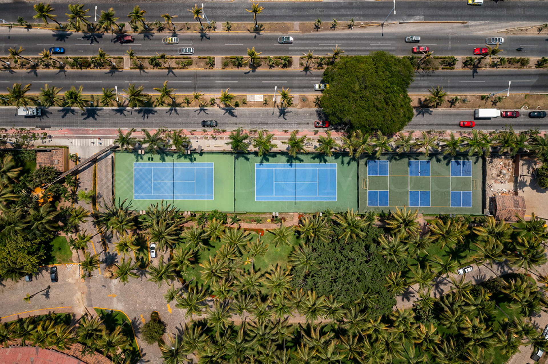 Galeria de Condominio PH 15-130 Los Tules - Penthouse frente al mar en venta, Puerto Vallarta